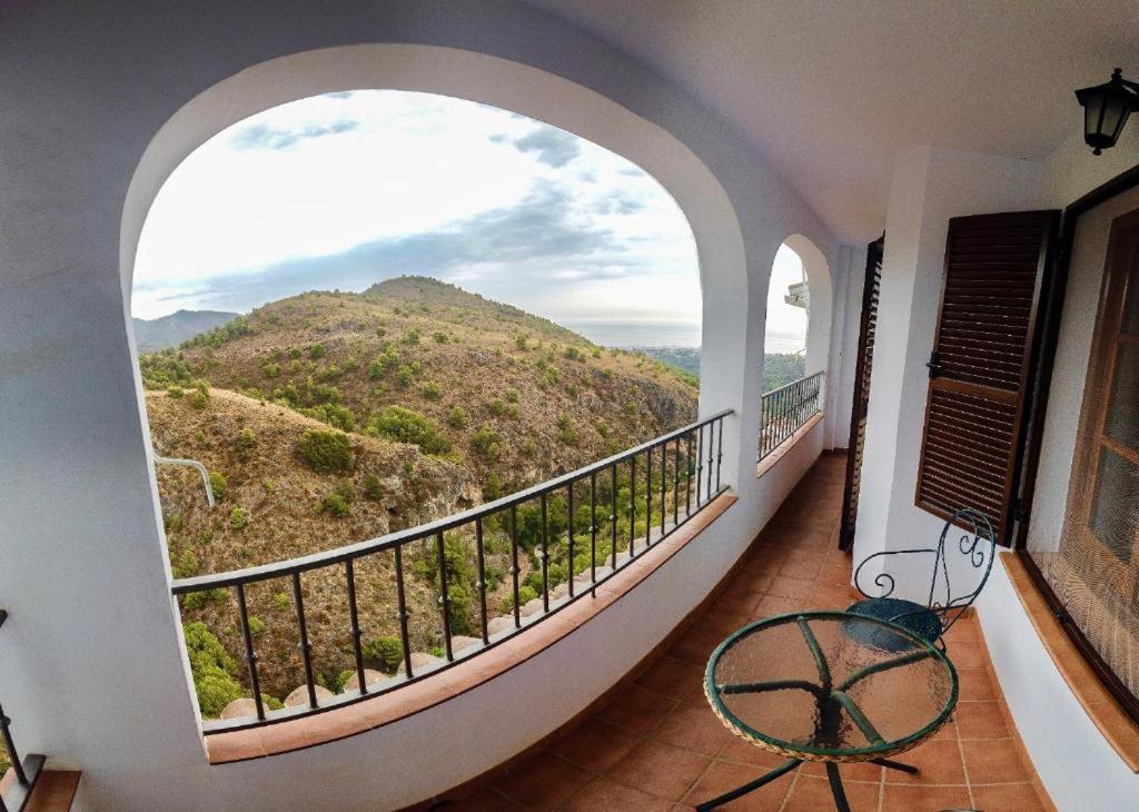 Casa Con Increibles Vistas A Las Montanas Y Al Mar ฟรีฮิเลียนา ภายนอก รูปภาพ